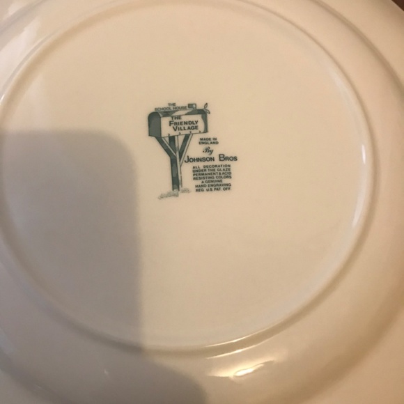 Johnson Brothers "Friendly Village" The School House Large Dinner Plate 10 1/2" - Picture 5 of 5